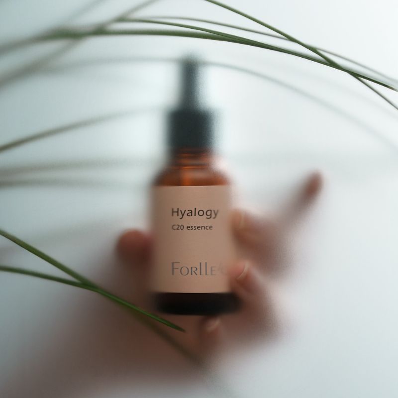 Hyalogy C20 Essence – Реструктуриращ и озаряващ серум с витамин С 30ml