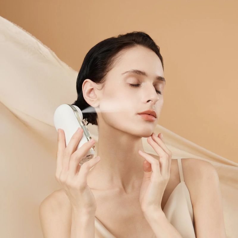 L & L MINA Transdermal Hydration Device Уред за трансдермална хидратация