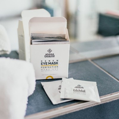 Alissa Beaute PERFECTION Renew Лифтинг и озаряващ пач за очи 10бр