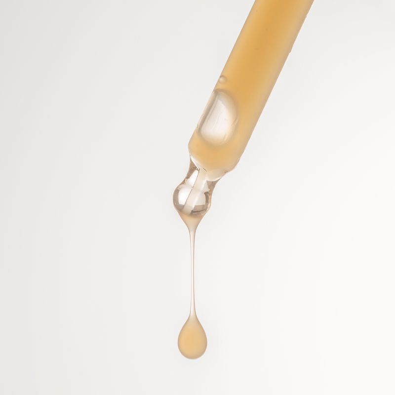 Dr. Hauschka - Hydrating Serum Plus Серум за интензивна хидратация и антиоксидантна защита 30 ml