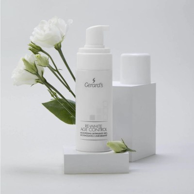 Gerard's RE-WHITE Почистващ биостимулиращ и избелващ мус-пяна микропилинг 160ml