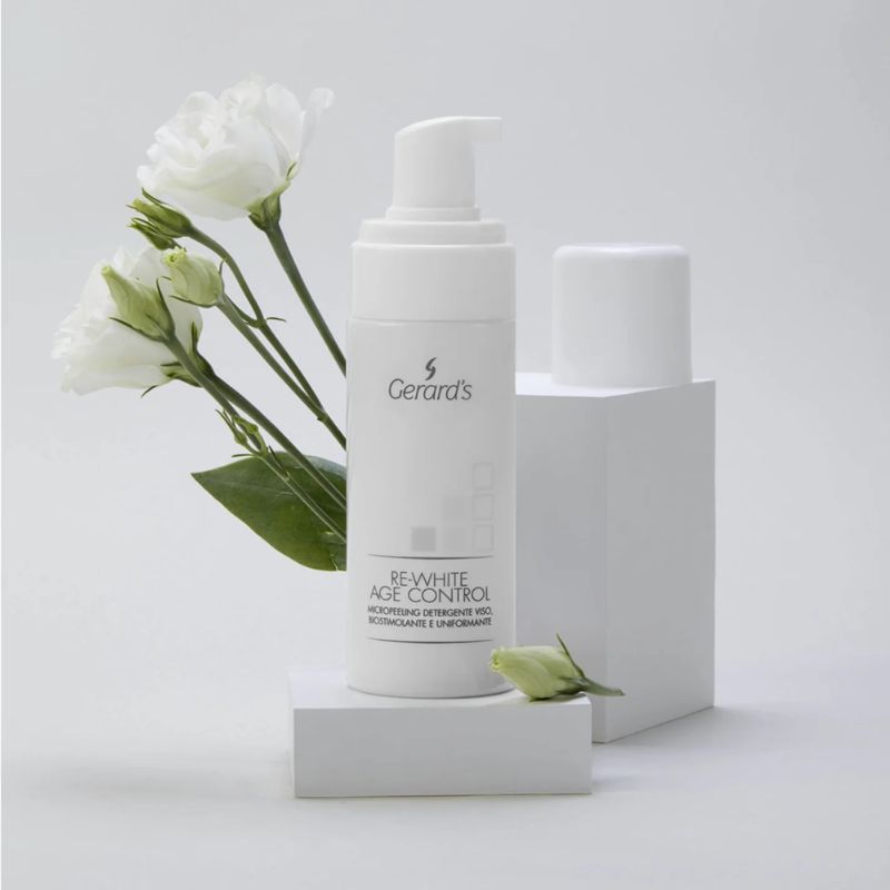Gerard's RE-WHITE Почистващ биостимулиращ и избелващ мус-пяна микропилинг 160ml