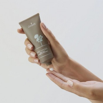 Gerard's SILKY HANDS Дълбоко подхранващ и хидратиращ крем за ръце 75 ml