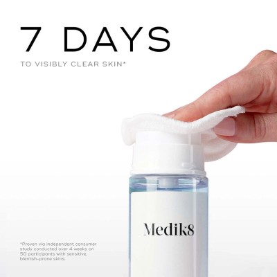 Medik8 - Press & Clear Ексфолиращ тоник против несъвършенства с BHA - пълнител 150ml