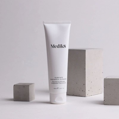 Medik8 - MINI Surface Radiance Cleanse Почистващ гел с АHA/BHA и мангостин