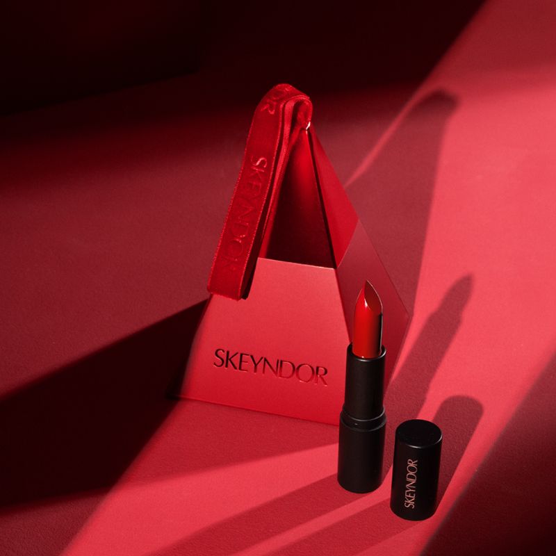 Skeyndor - Коледен лимитиран сет Червило Glow in Red