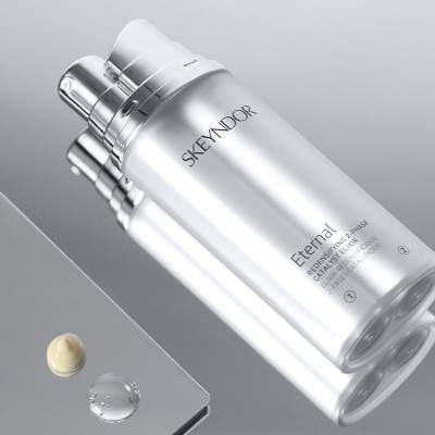 Skeyndor ETERNAL Redensifying 2-Phase Catalyst Elixir Възстановяващ 2-Фазен Еликсир​ с РЕТИНАЛ и ЕКЗОЗОМИ 30 ml