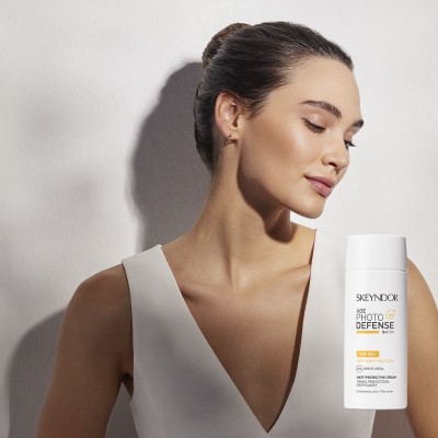 Skeyndor AGE PHOTO Defense Matt Protective cream SPF 50+ Матиращ защитен крем 75ml
