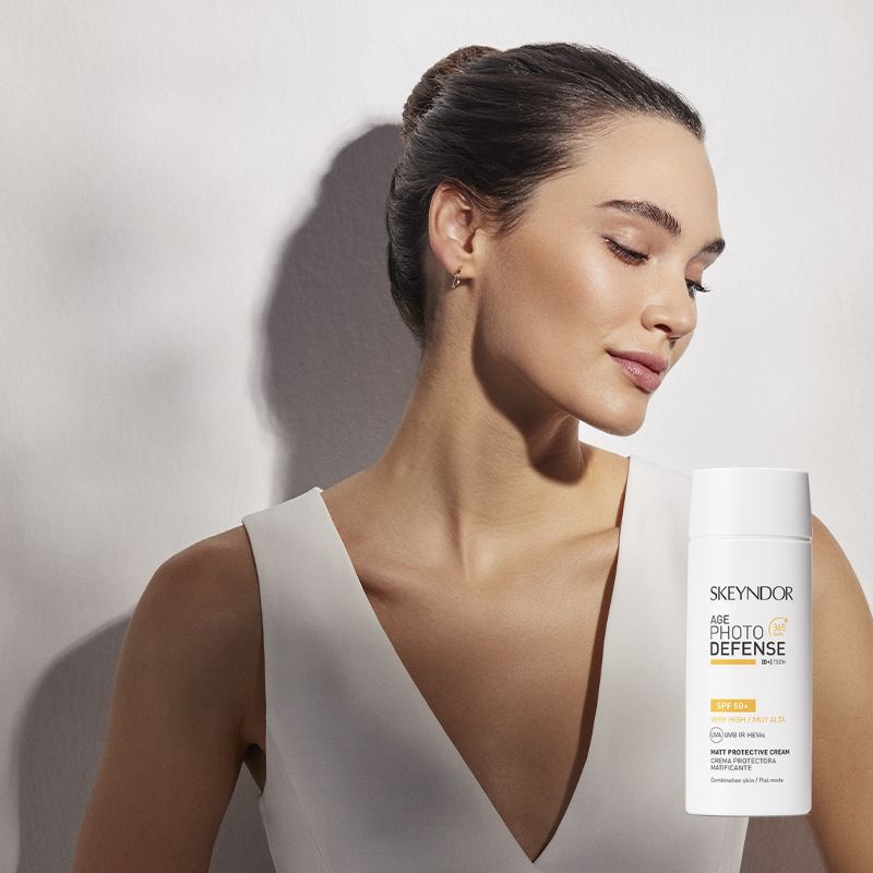 Skeyndor AGE PHOTO Defense Matt Protective cream SPF 50+ Матиращ защитен крем 75ml