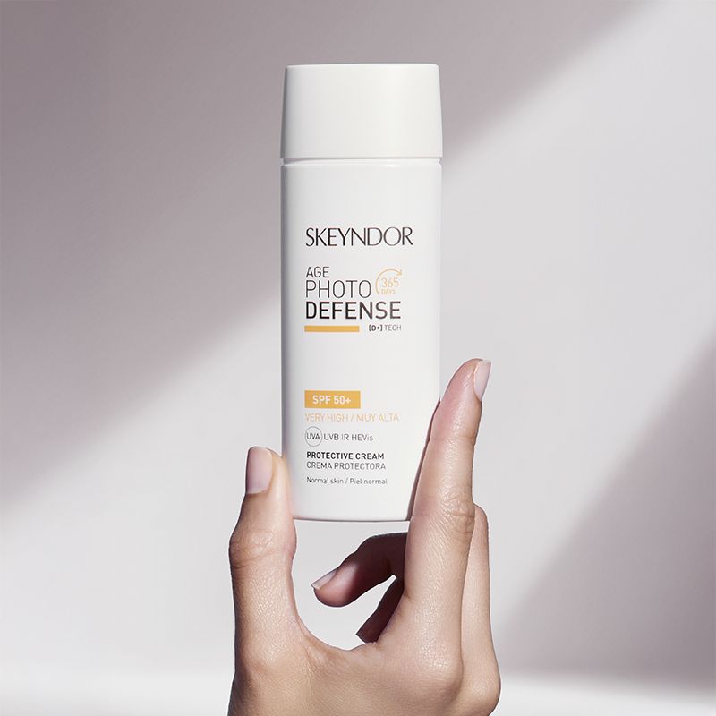 Skeyndor AGE PHOTO Defense Protective cream SPF 50+ Защитен крем 75ml